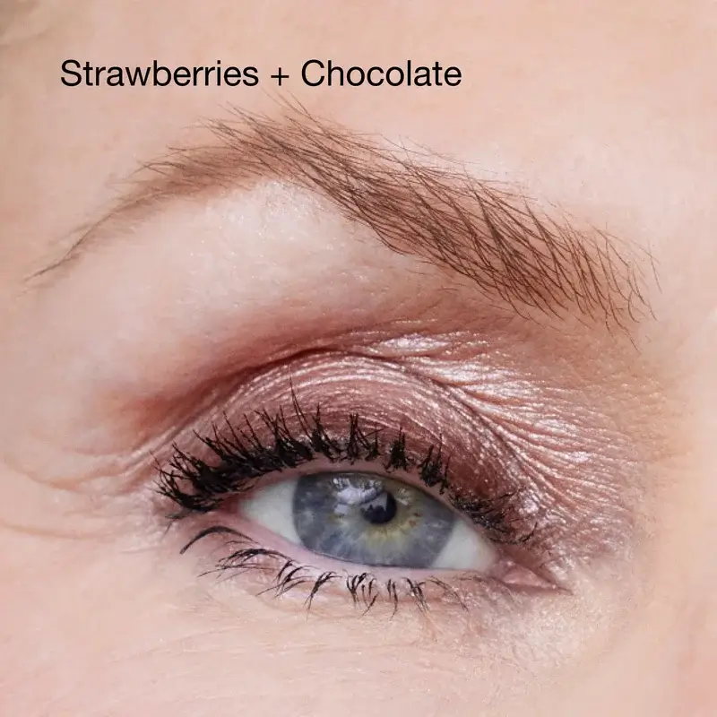 Clinique High Impact Shadow Play Eyeshadow Strawberry + Chocolate, 1.9 g - Image 3