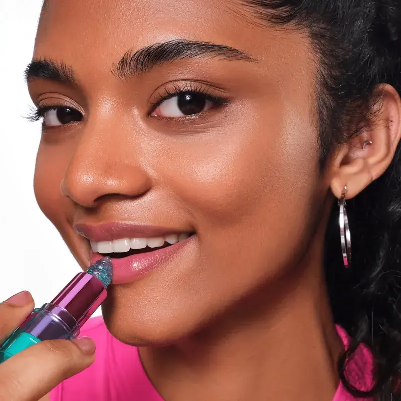 Essence Aqua Jelly Colour Changing Lipstick, 2.8g - Image 4