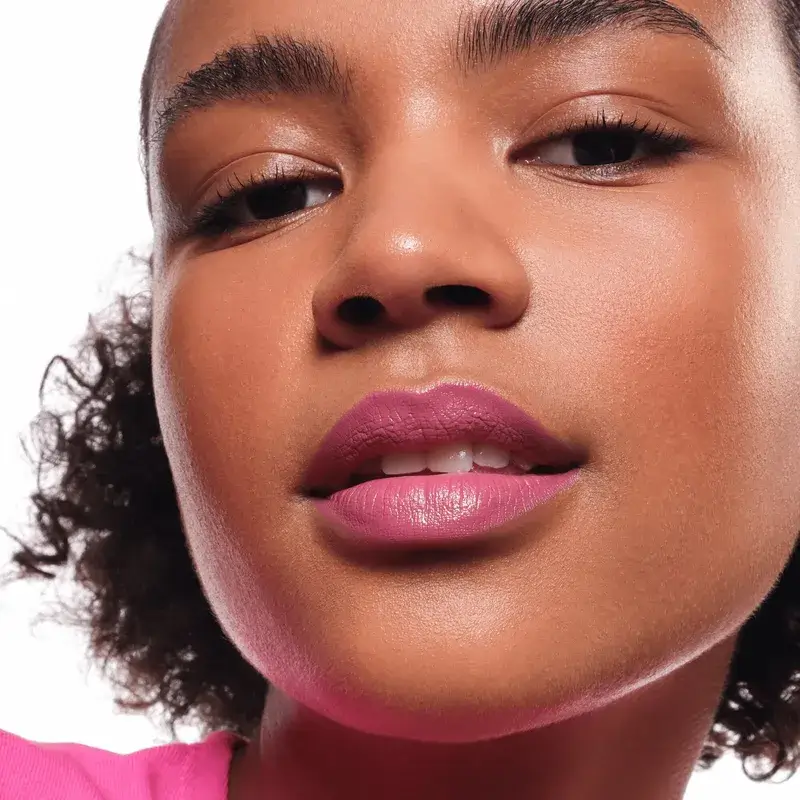 Essence Lipstick Satin Glow Luminous Shine 04 , 3,5 gr - Image 4