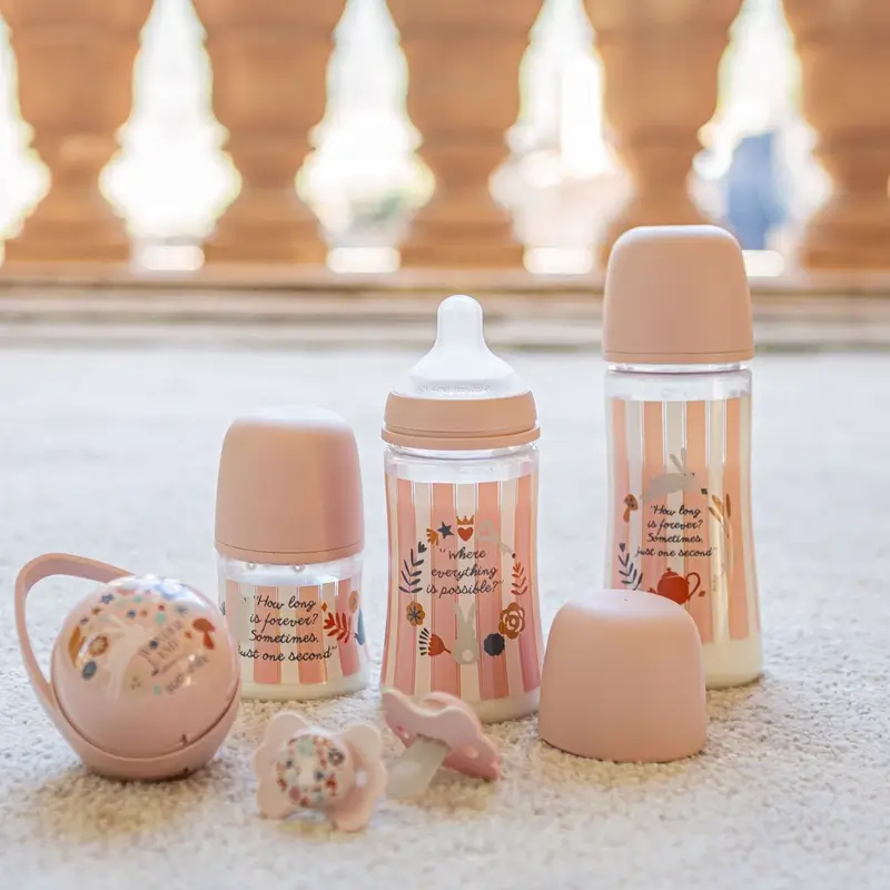 Suavinex Baby Bottle 270 Ml, Medium Flow (M), +3 Months, Wonderland Pink - Image 5