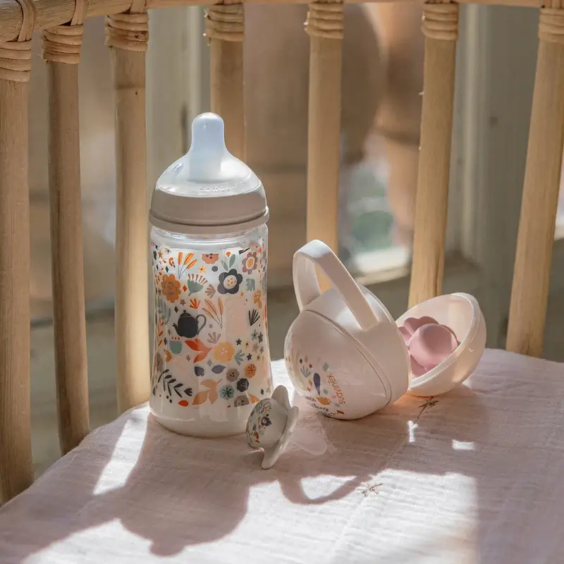 Suavinex Newborn Gift Newborn Soother + Pacifier + Pacifier Holder + Teether + Teether.Wonderland, Pink - Image 4