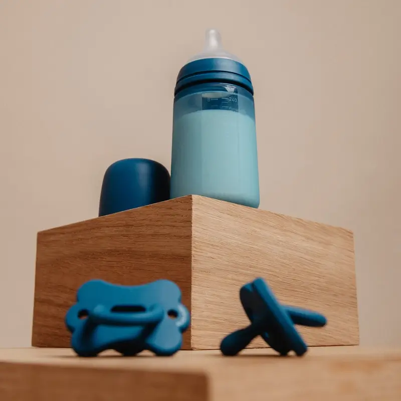 Suavinex Silicone Bottle 240 Ml, Medium Flow (M), +3 Months, Deep Ocean - Image 4