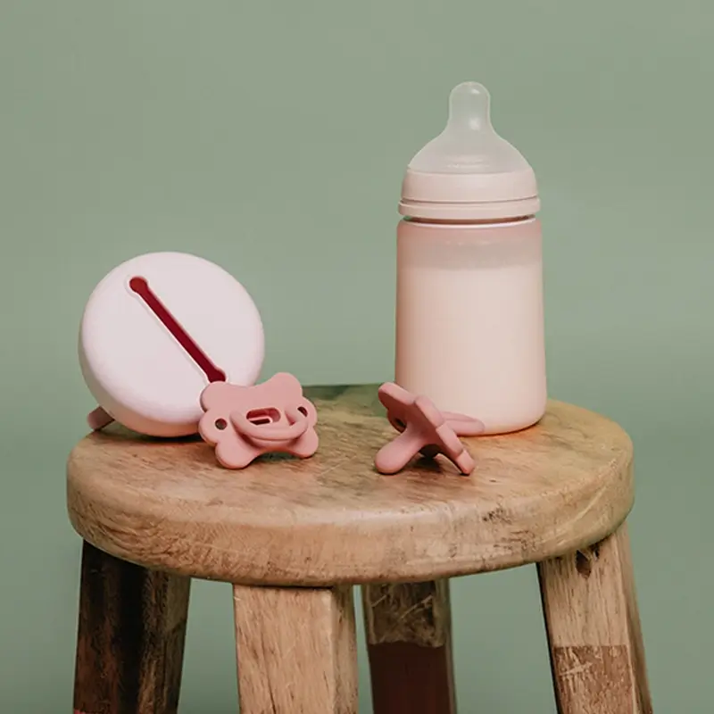 Suavinex Silicone Bottle 240 Ml, Medium Flow (M), +3 Months, Rosewater - Image 4