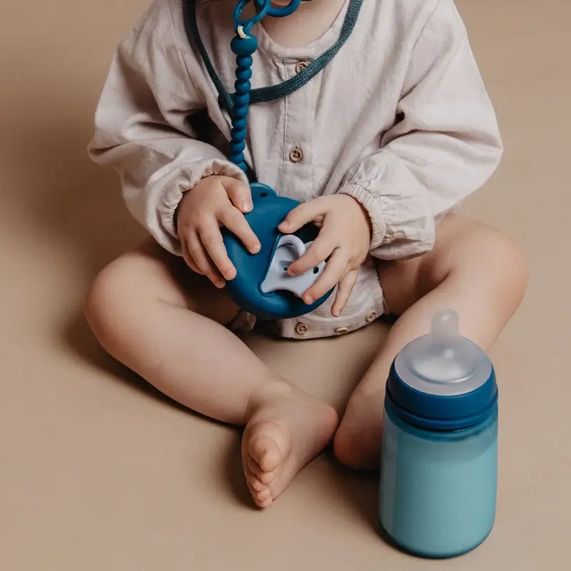 Suavinex Silicone Pacifier Holder With Handle, +0 Months, Deep Ocean - Image 3
