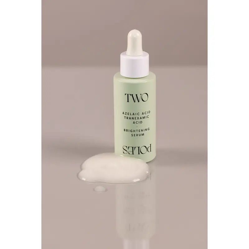 Two Poles Brightening Serum , 30 ml - Image 3